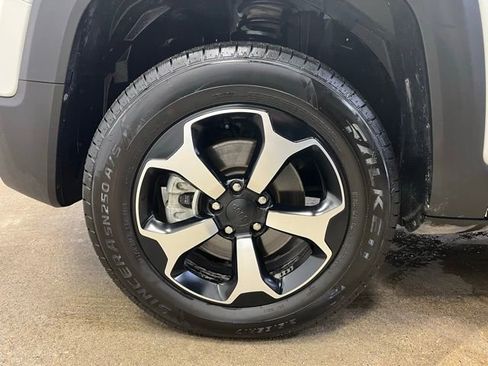 Used 2022 Jeep Renegade Trailhawk image 28