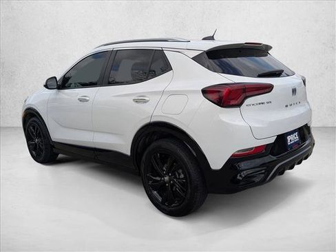 Used 2024 Buick Encore GX Sport Touring image 8