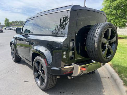 Certified 2023 Land Rover Defender 90 X image 6