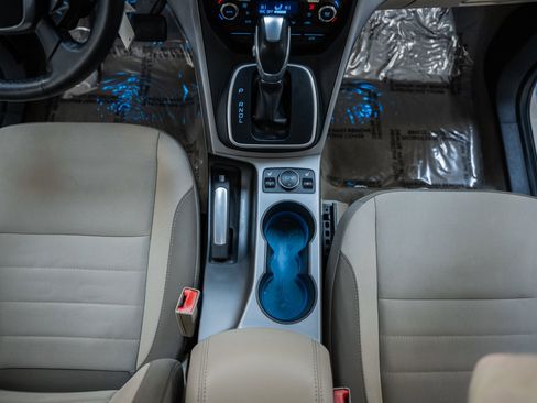 Used 2013 Ford C-MAX SE image 32