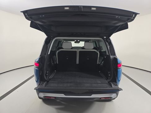 Used 2024 Rivian R1S Adventure AWD/4WD image 15