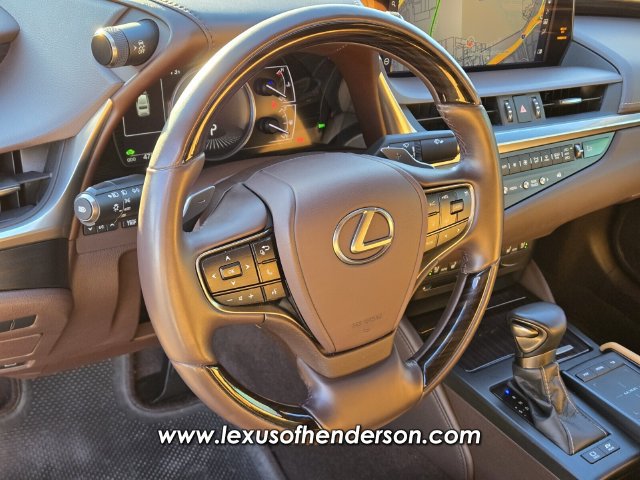 Used 2021 Lexus ES 300h w/ Accessory Package FWD image 23