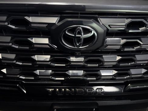 Used 2024 Toyota Tundra Platinum AWD/4WD image 12