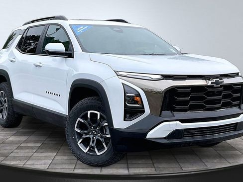 New 2026 Chevrolet Equinox ACTIV FWD image 2