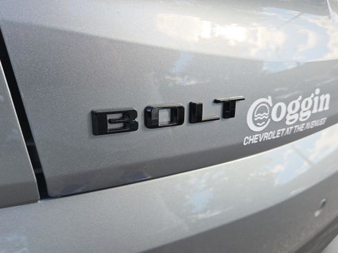 New 2027 Chevrolet Bolt LT w/ Comfort Package image 10