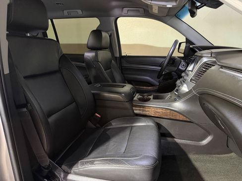 Used 2017 Chevrolet Suburban LT AWD/4WD image 11