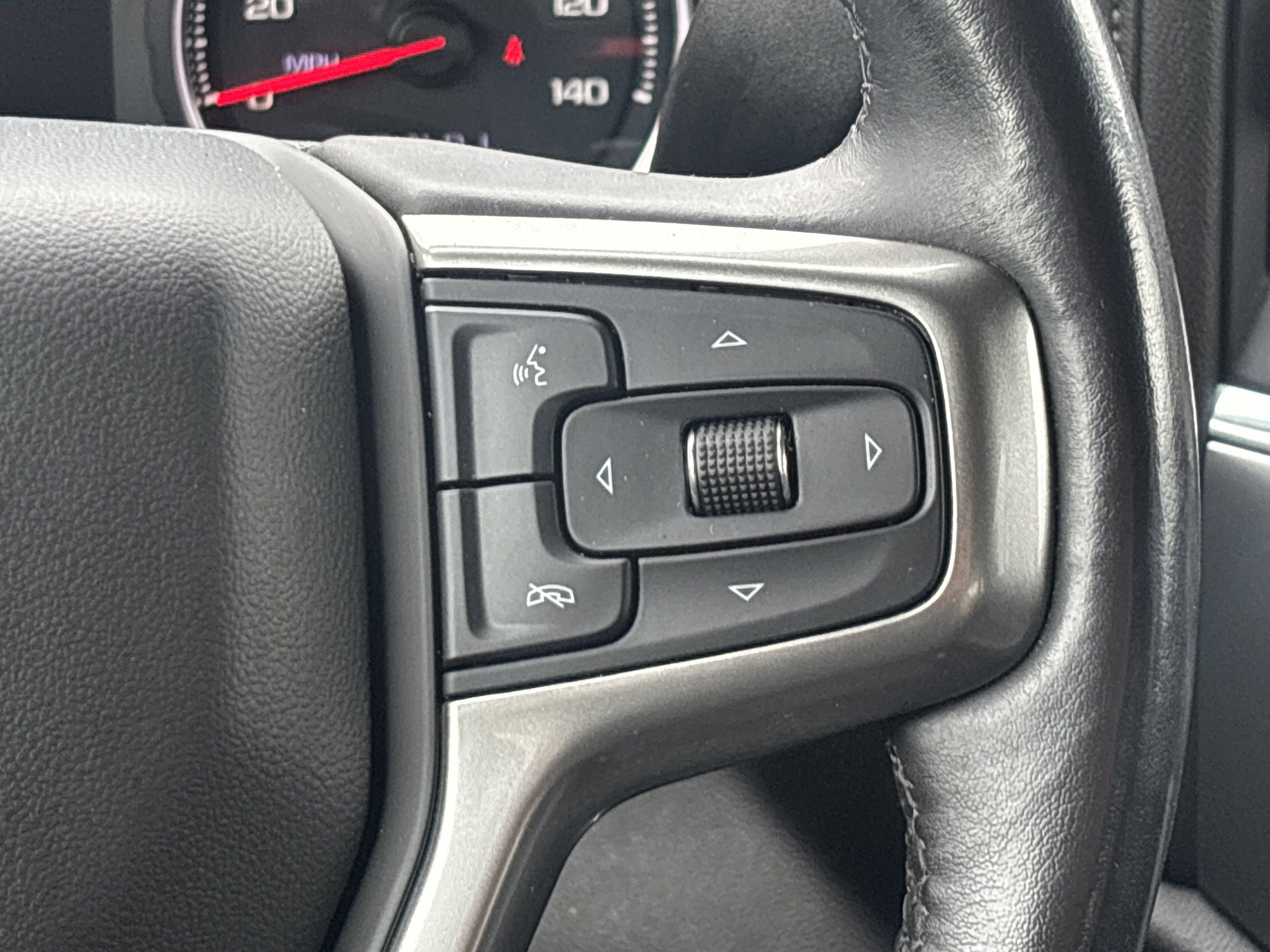 Used 2021 Chevrolet Silverado 1500 LT Trail Boss w/ Convenience Package II AWD/4WD image 8