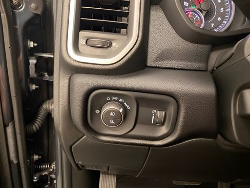 Used 2025 RAM 2500 Big Horn AWD/4WD image 14