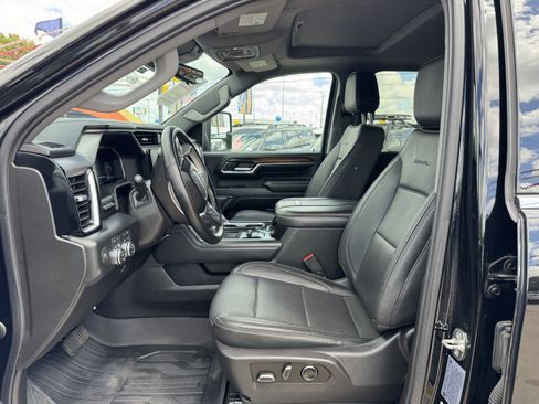 Used 2024 GMC Sierra 2500 Denali w/ Denali Reserve Package image 17