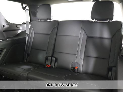 Used 2024 GMC Yukon Denali w/ Advanced Technology Package image 14