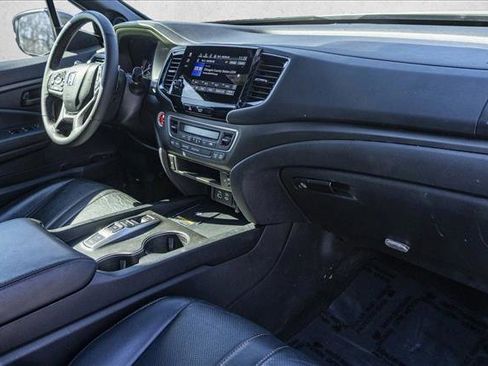 Certified 2024 Honda Passport TrailSport image 29