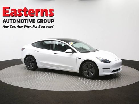 Used 2021 Tesla Model 3 Standard Range Plus RWD image 42