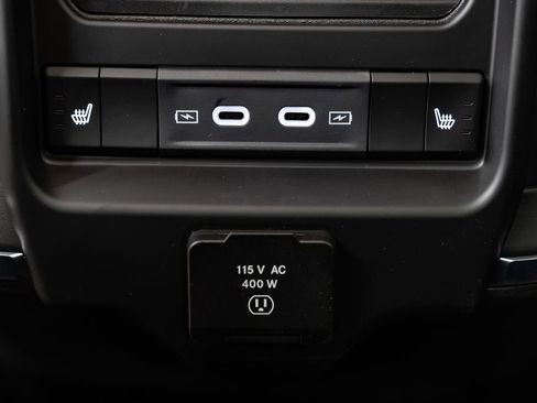 New 2026 RAM 3500 Laramie AWD/4WD image 9