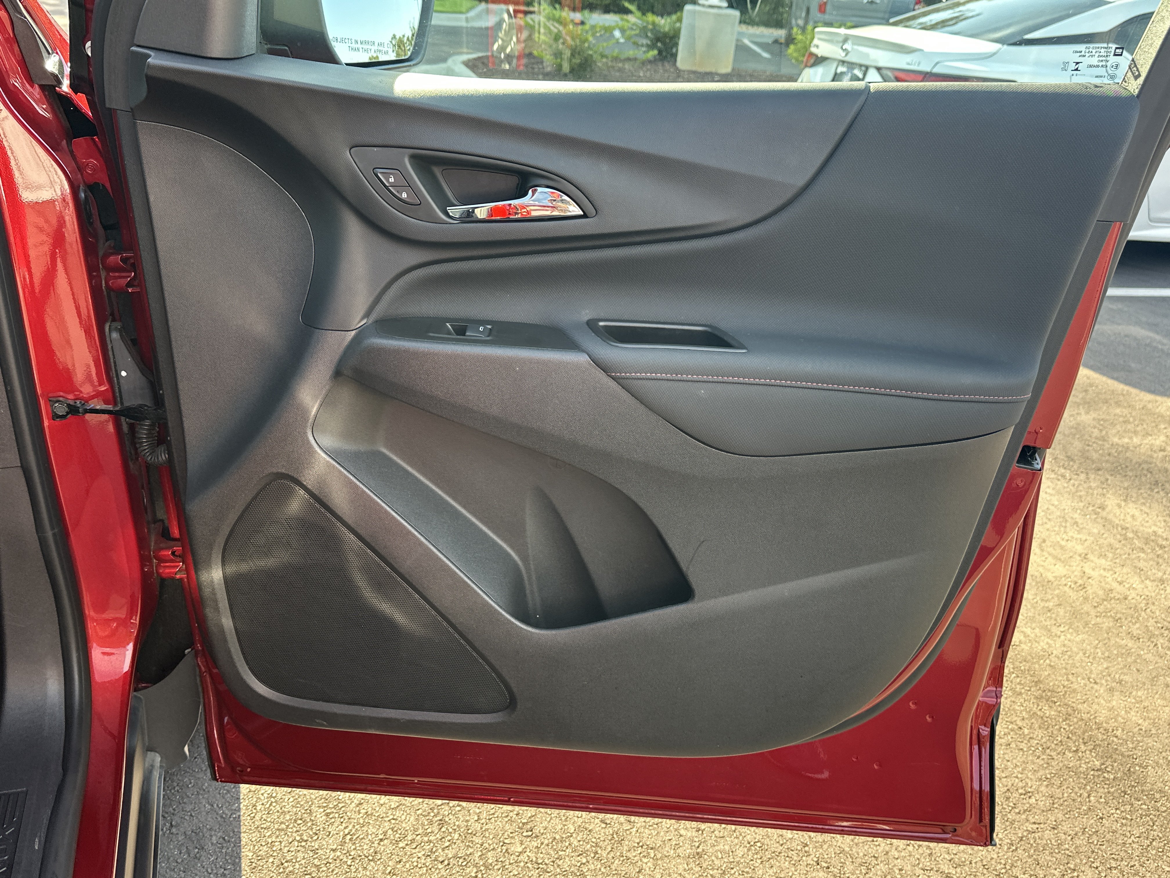 Used 2024 Chevrolet Equinox RS FWD image 15