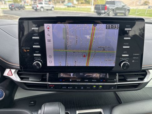 Certified 2023 Toyota Sienna XSE image 23