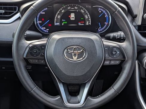 Used 2022 Toyota RAV4 XSE AWD/4WD image 13
