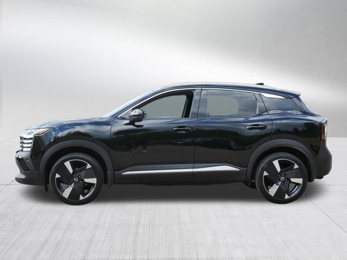 Certified 2025 Nissan Kicks SR AWD/4WD image 4