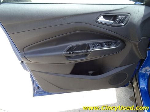 Used 2017 Ford Escape Titanium AWD/4WD image 29