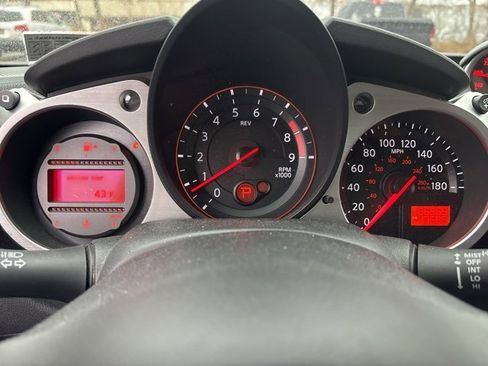 Used 2013 Nissan 370Z Touring w/ Sport Pkg image 14