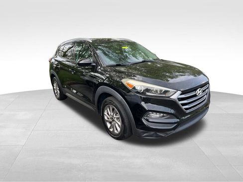Used 2017 Hyundai Tucson SE image 4
