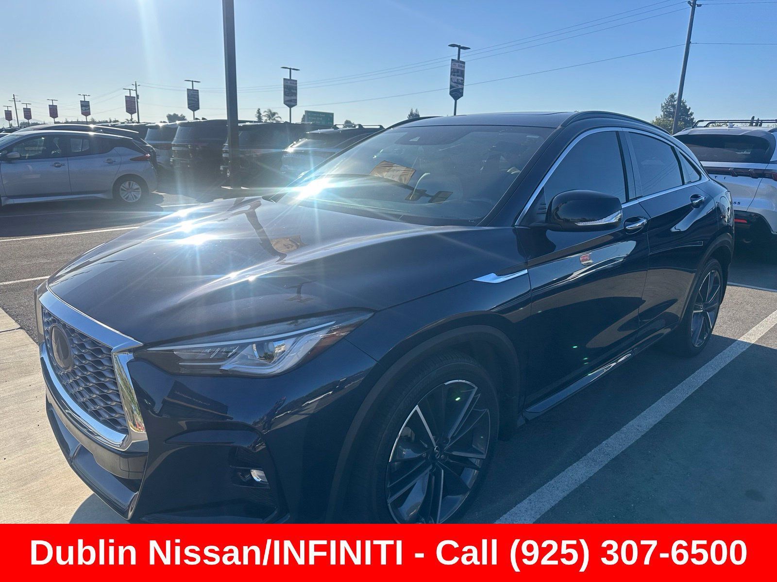 Used 2023 INFINITI QX55 Luxe w/ Cargo Package AWD/4WD image 2