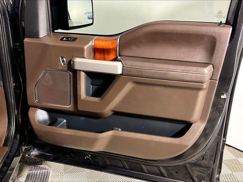 Used 2015 Ford F150 King Ranch w/ Equipment Group 601A Luxury image 19