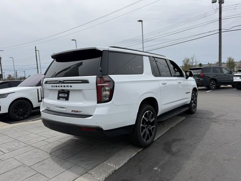Used 2021 Chevrolet Suburban RST w/ Luxury Package AWD/4WD image 4