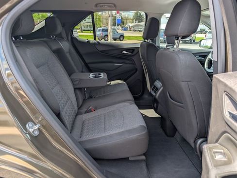 Used 2024 Chevrolet Equinox LT FWD image 17