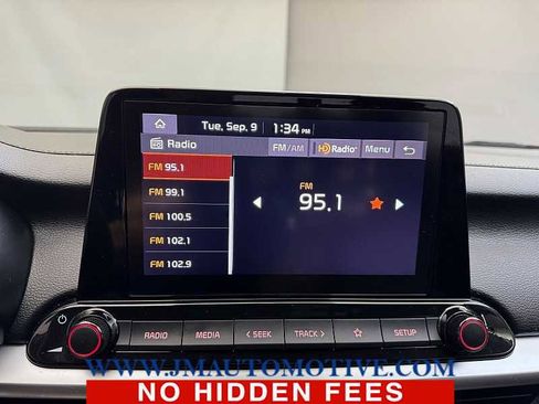 Used 2024 Kia Forte LXS w/ LXS Technology Package image 22