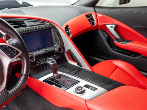 Used 2019 Chevrolet Corvette ZR1 RWD image 21