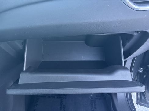 Used 2020 Chevrolet Equinox LT image 32