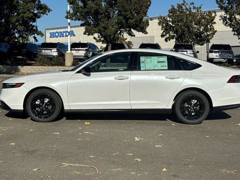 New 2025 Honda Accord SE image 7