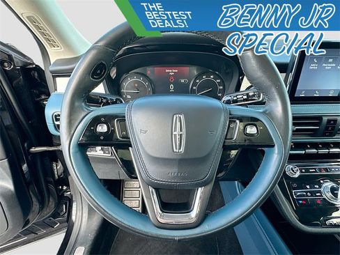 Used 2020 Lincoln Corsair Reserve w/ Beyond Blue Interior Package image 11