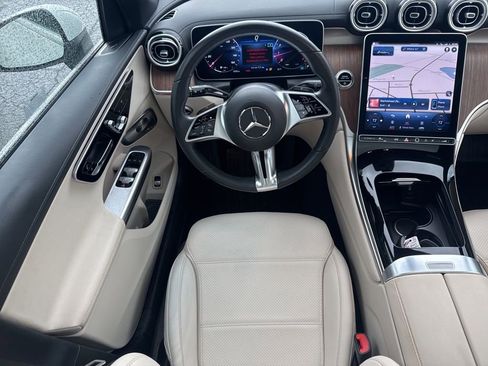Used 2023 Mercedes-Benz GLC 300 4MATIC image 26