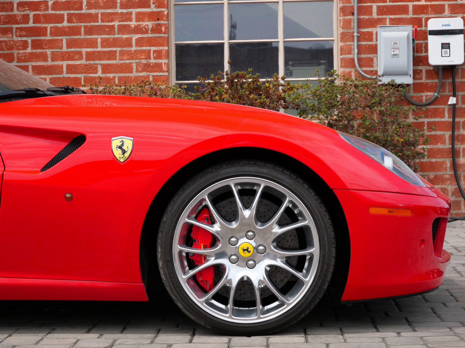 Used 2009 Ferrari 599 GTB Fiorano RWD image 10