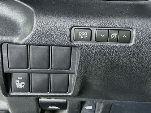 Used 2016 Lexus IS 200t w/ Navigation System Package RWD image 17