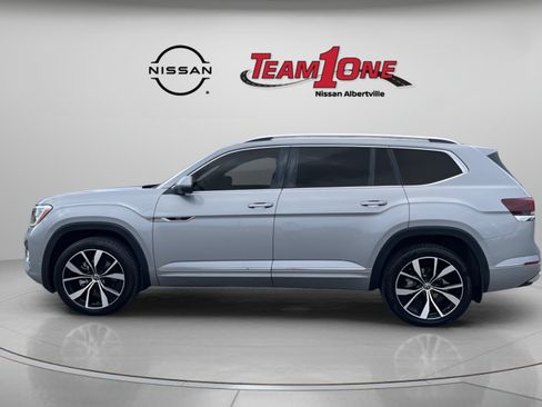 Used 2024 Volkswagen Atlas SEL Premium R-Line AWD/4WD image 5