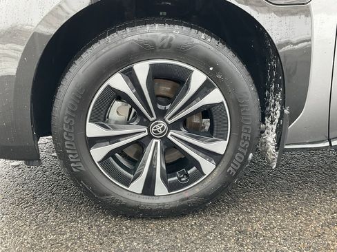 Used 2024 Toyota bZ4X XLE image 22