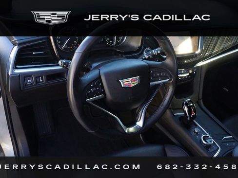 Certified 2025 Cadillac XT6 Premium Luxury image 20