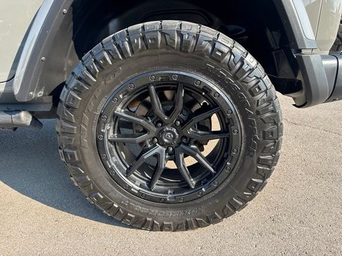 Used 2020 Jeep Wrangler Unlimited Rubicon AWD/4WD image 26