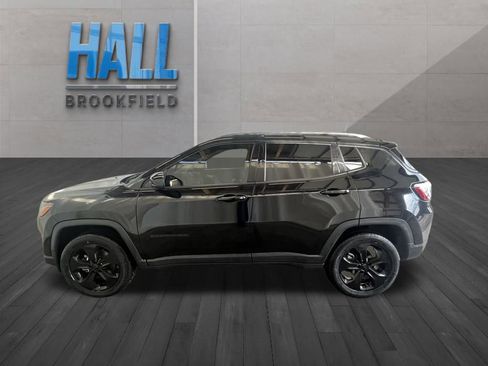 Used 2021 Jeep Compass Altitude w/ Sun and Sound Group image 2