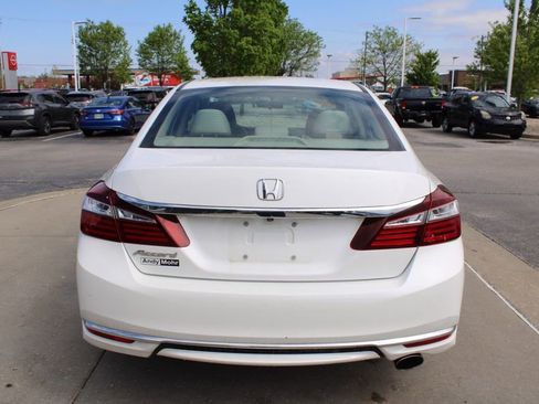 Used 2016 Honda Accord LX image 8