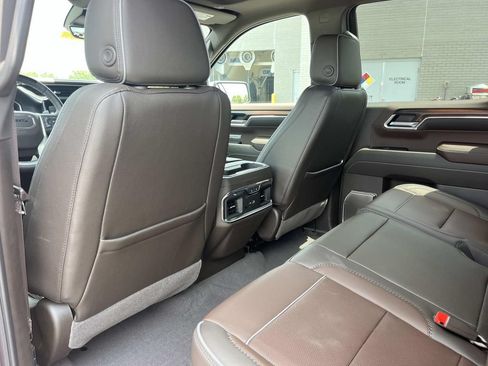 Used 2024 GMC Sierra 1500 Denali AWD/4WD image 19