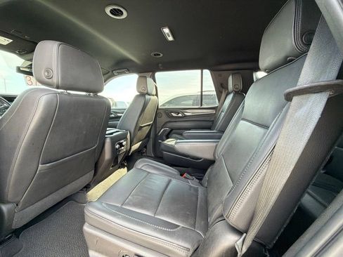 Used 2021 GMC Yukon Denali AWD/4WD image 8