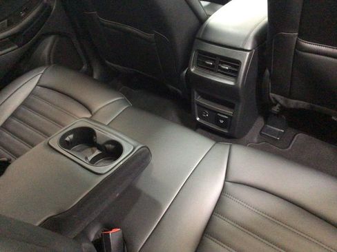 Used 2021 Ford Edge SEL w/ Convenience Package image 32