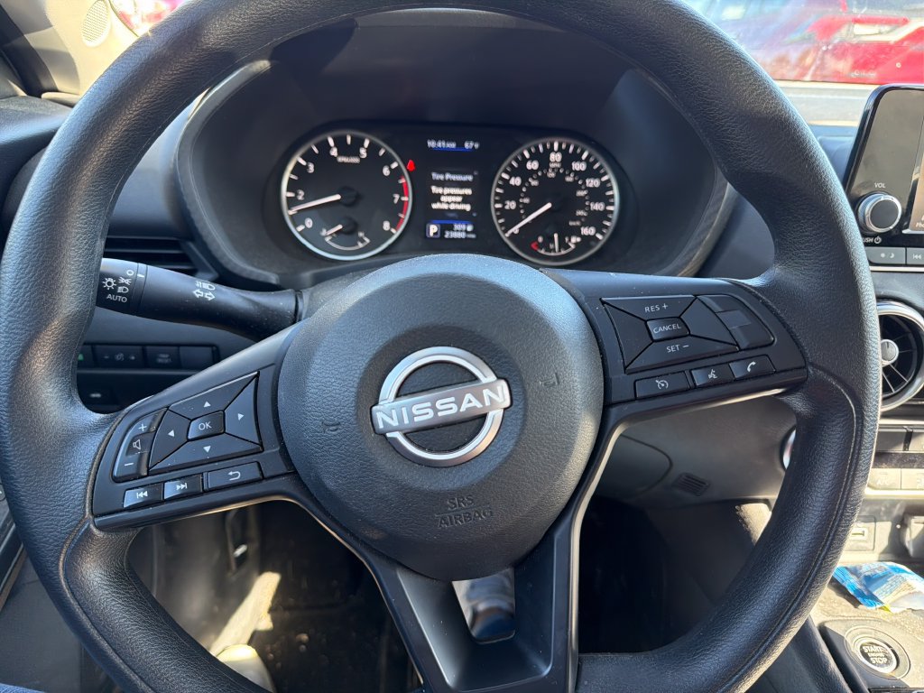 Used 2025 Nissan Sentra S FWD image 11