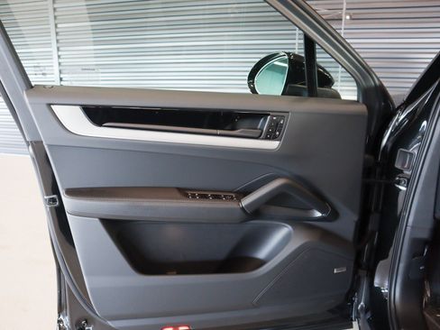 New 2026 Porsche Cayenne S AWD/4WD image 22