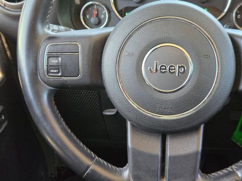 Used 2015 Jeep Wrangler Unlimited Sport w/ Quick Order Package 24S AWD/4WD image 21