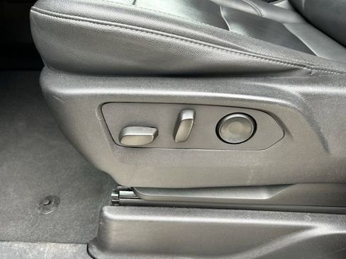 Used 2024 Chevrolet Tahoe LT AWD/4WD image 22