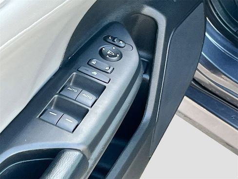 Used 2021 Honda Civic EX-L image 17